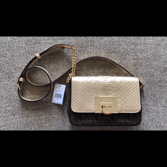 Michael Kors Handbags - Michael Kors Purse/Clutch/Handbag (Small size) Michael Kors Handbags - Michael Kors Purse/Clutch/Handbag (Small size)
